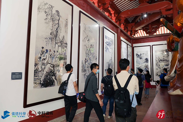 鸿运国际羚羊峡徒步赛